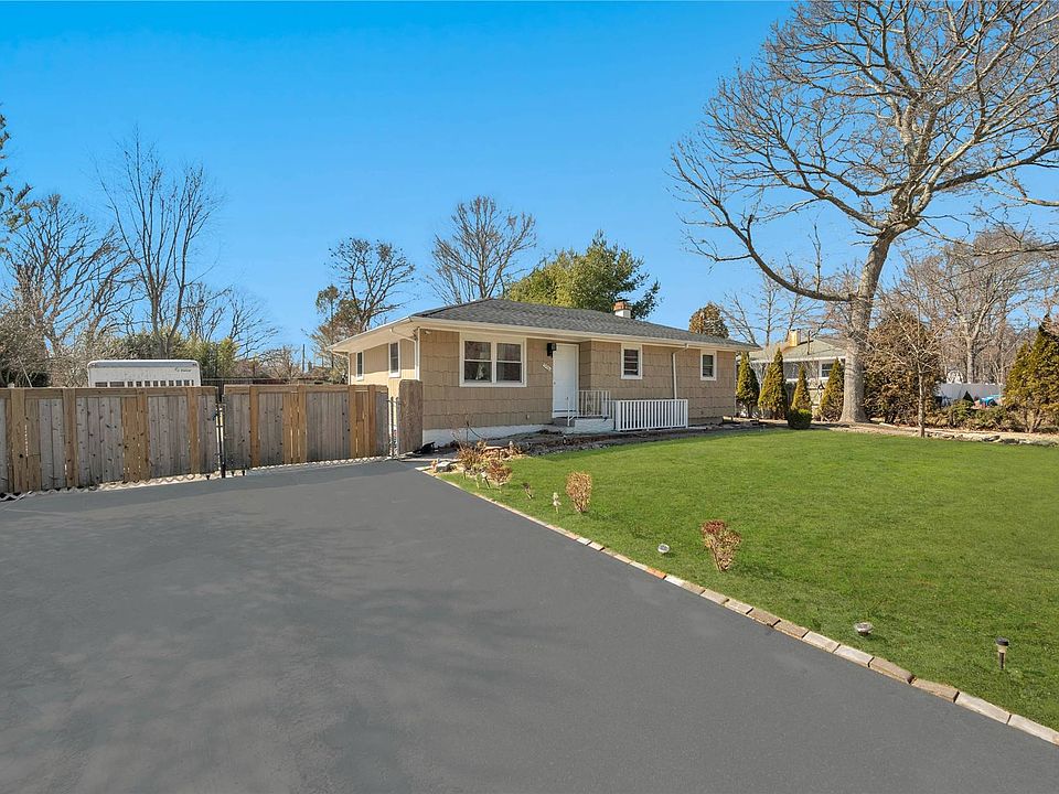 1st image of 356 Cypress Dr