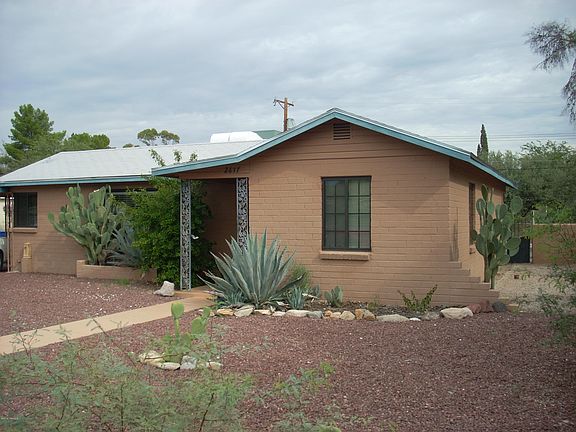 3rd image of 2617 E Monte Vista Dr