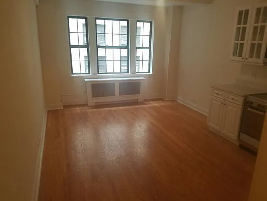 Rented by City & Suburban | media 4