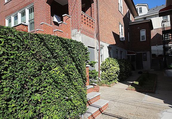 2nd image of 539 W 232nd St APT 1