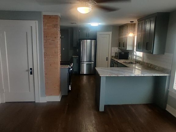 4th image of 3717 Meadowbrook Dr