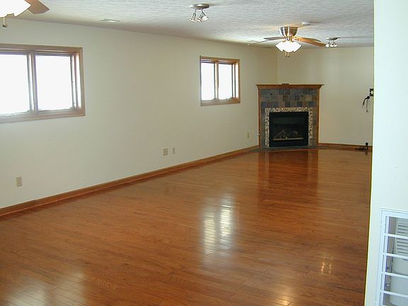 20 X 38 Family room with gas fireplace