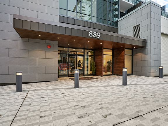 5th image of 889 Avenue Square 103rd Ave NE #610
