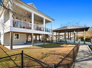 51 Childers Ln, Freeport, FL 32439