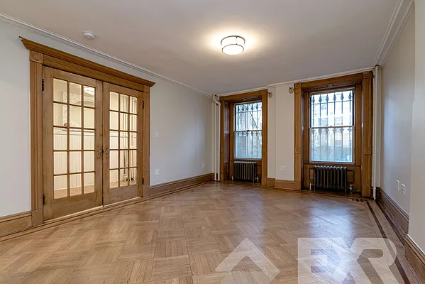 Rented by EXR | media 18