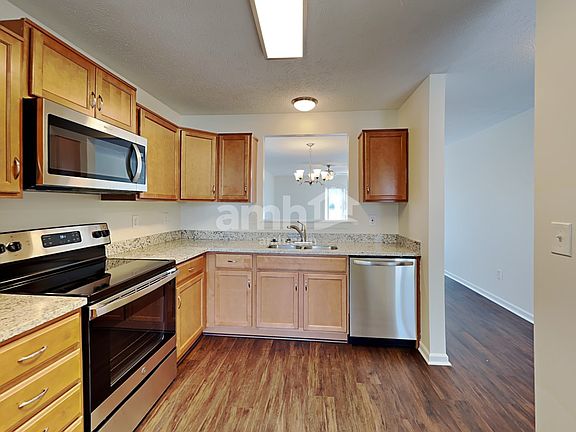 5th image of 11229 Pegasus Dr