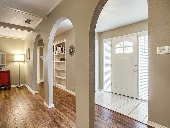 4th image of 15544 Mosscove Cir