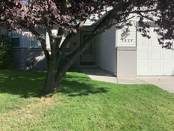2nd image of 5039 Villa Dr