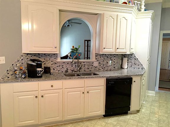 5th image of 579 S Deerfield Dr