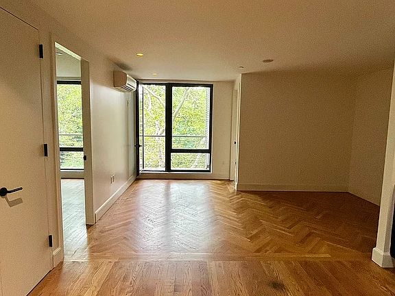 3rd image of 1 Duffield St #3112