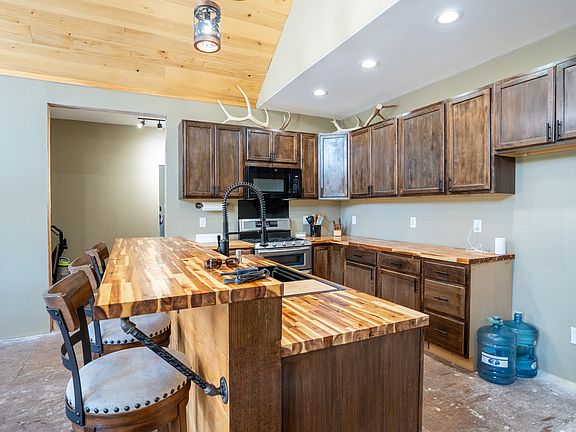 3rd image of 14537 Big Rock Way