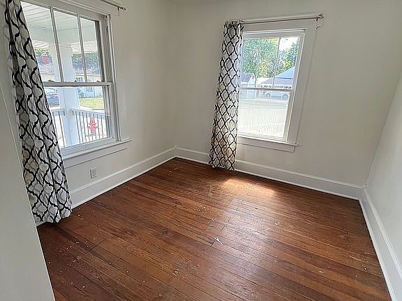3rd image of 1111 S River St