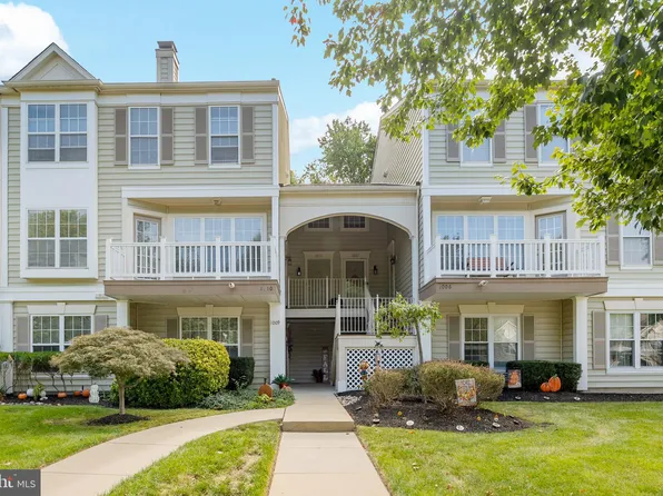1010 Crestmont Dr, Mantua, NJ 08051