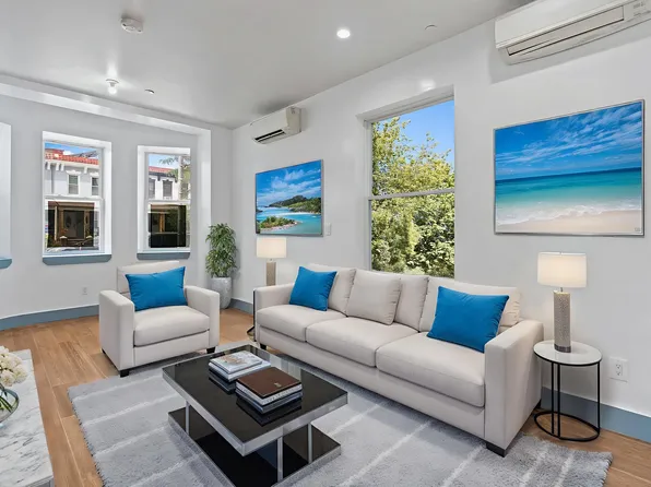 1053 New York Avenue image 1 of 9