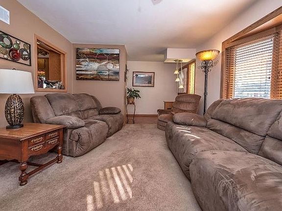 5th image of 3934 E Park Ln