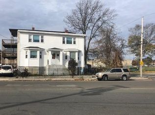 1 Burruss Sq, Lynn, MA 01902