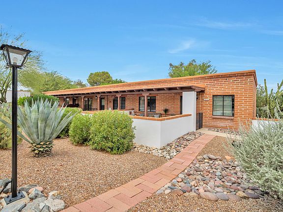 2nd image of 369 S Paseo Tierra APT D