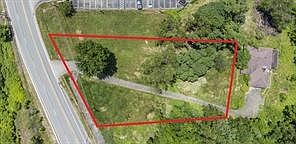 2nd image of 421 Coyle Curtain Rd