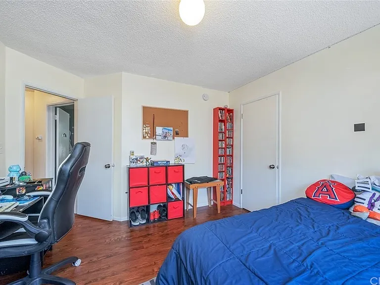 13528 E Russell St — Photo 14