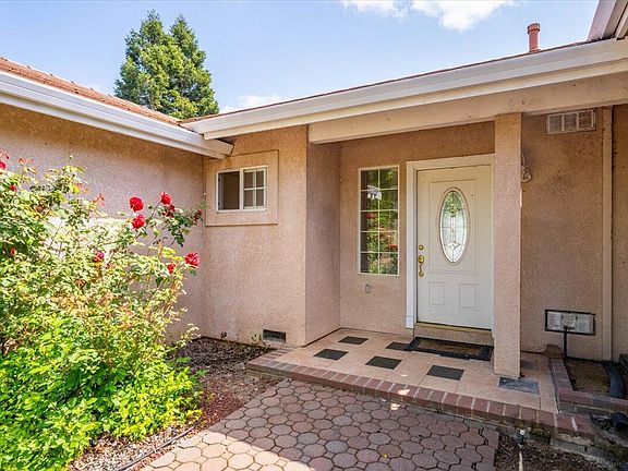 3rd image of 19062 Seabreeze Pl