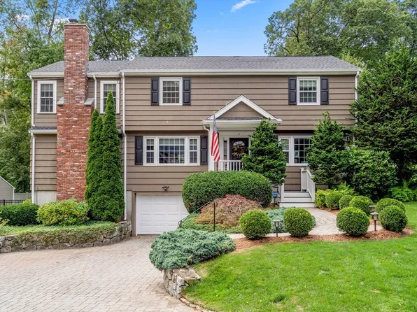 7 Carolyn Ter, Southborough, MA 01772