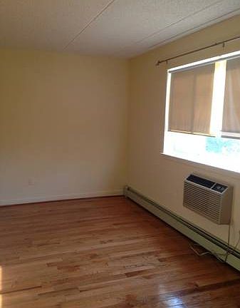 3rd image of 3337 13th St #1