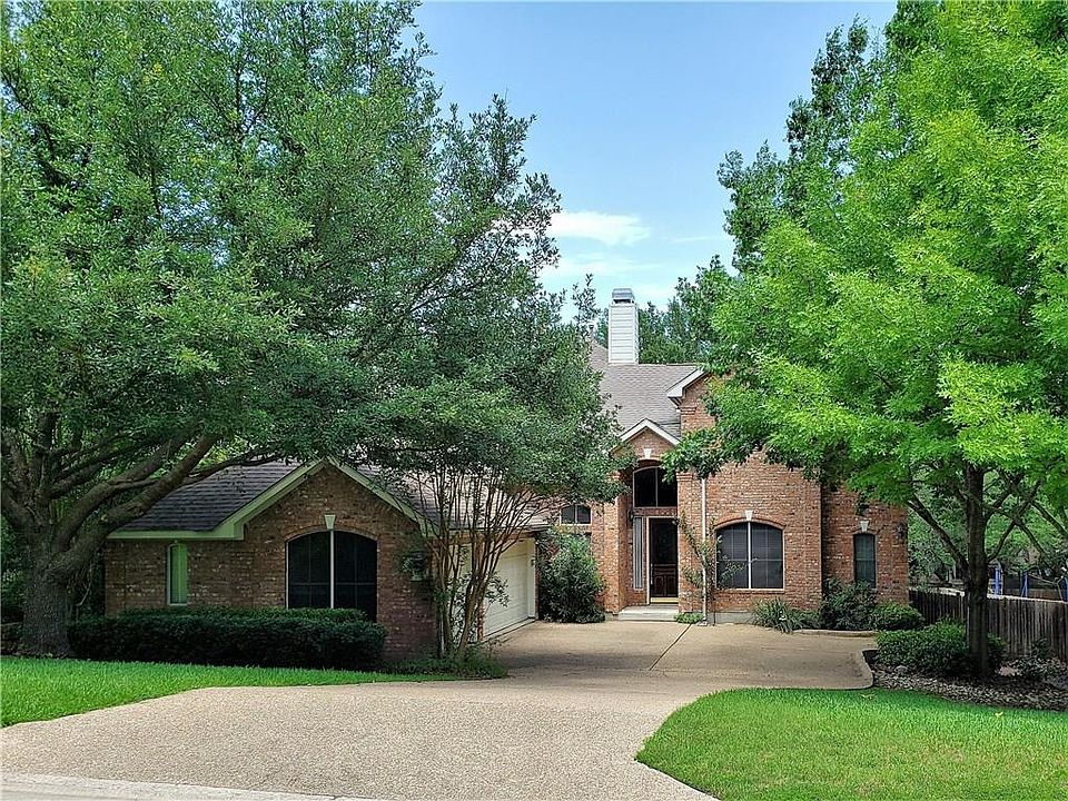1st image of 12000 Portobella Dr