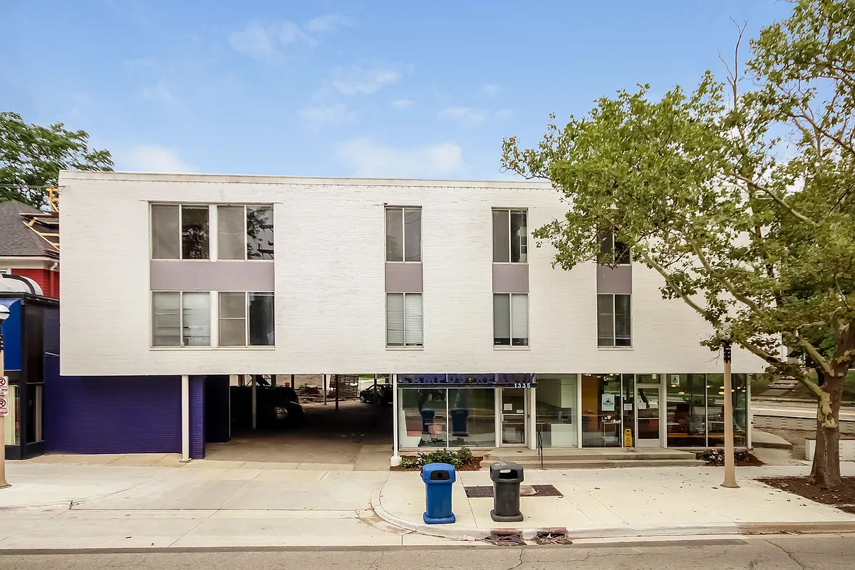 Building Photo - 1335 S University Ave