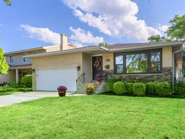 1729 Linden Ave, Park Ridge, IL 60068