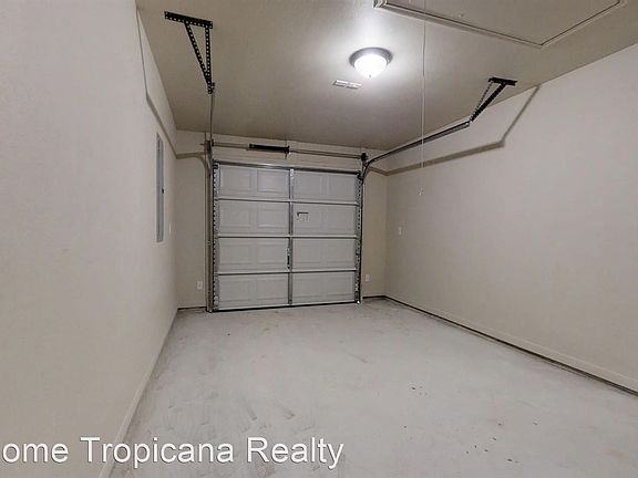 4th image of 4208 Ivory Ln #B