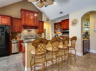 10712 Rio Sombra Dr, Oakdale, CA 95361
