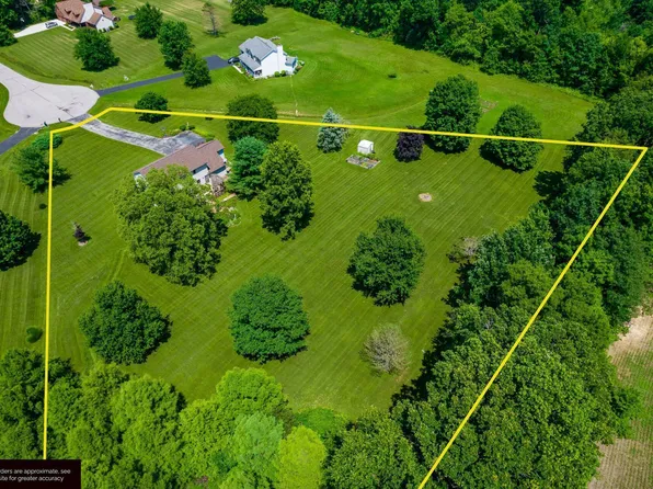 50 Amanda Dr, Granville, OH 43023