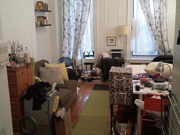 2nd image of 333 E 85th St APT 1B