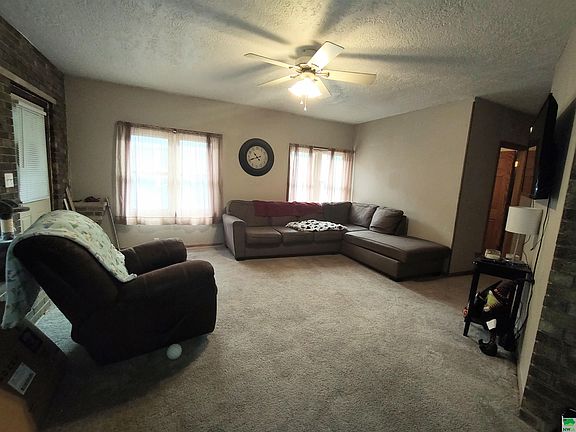3rd image of 1724 La Plante Ave