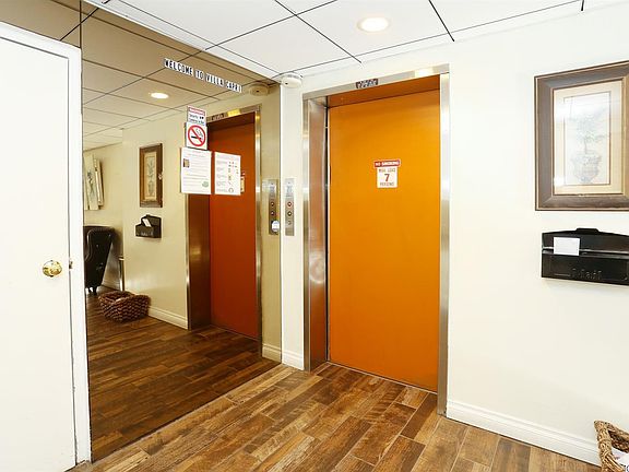 5th image of 330 N Jackson St APT 217