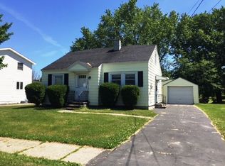 120 Beach St, Massena, NY 13662