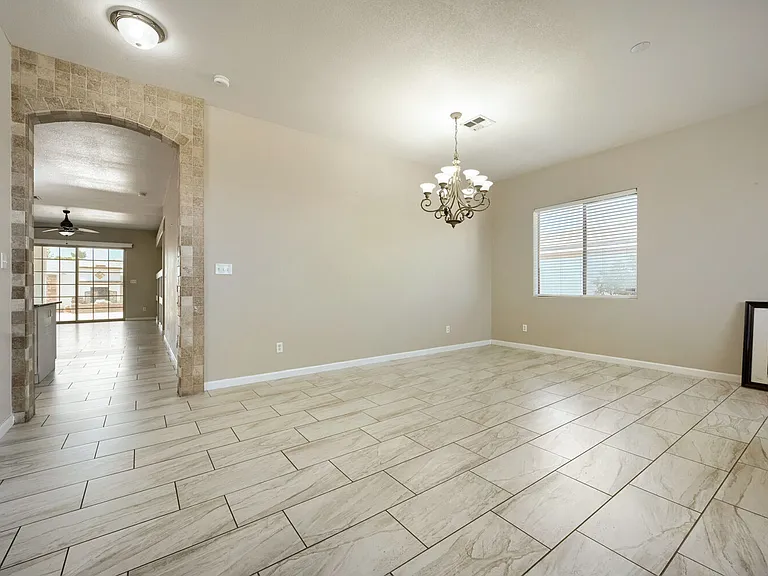 5619 W Frier Dr — Photo 3