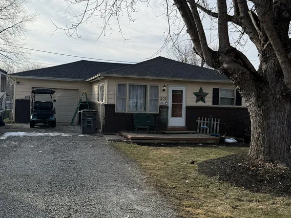 205 Kehl St, Connersville, IN 47331