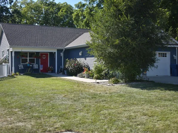 408 S Jefferson St, Hebron, IN 46341