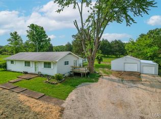 22039 Chestnut Ridge Rd, Farmington, MO 63640