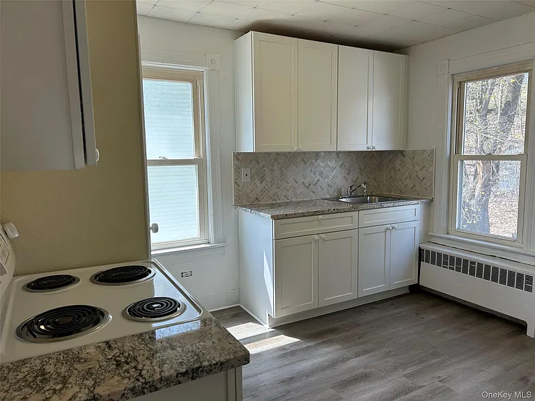 84 Orange Ave — Photo 5