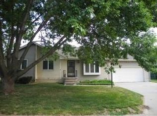 2 Walter Neumann Cir, Council Bluffs, IA 51501