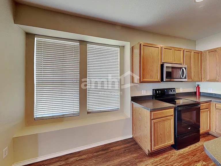 2623 Basswood Dr — Photo 5