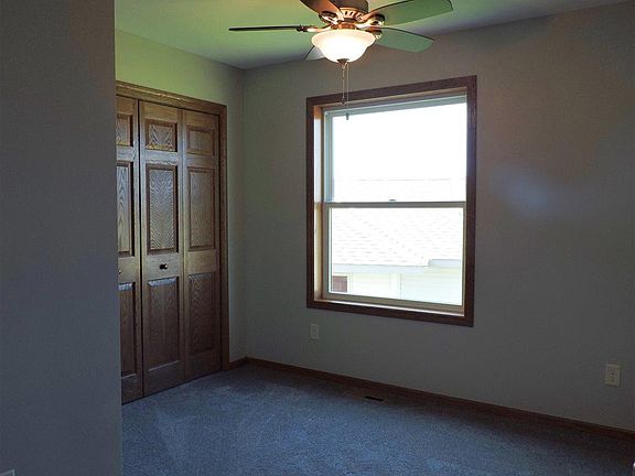 5th image of 200 Copper Village Cir