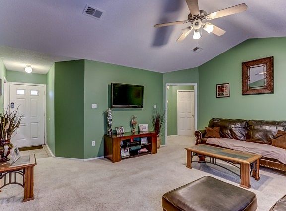 5th image of 10479 Kristen Dr S