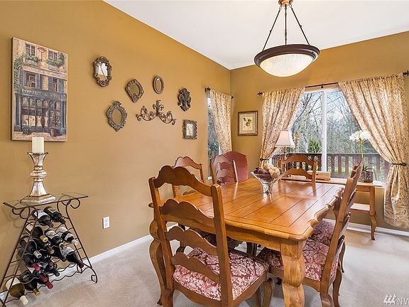 5th image of 1121 240th Way SE