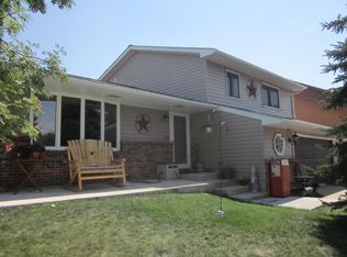 3205 Kinner Dr, Gillette, WY 82718
