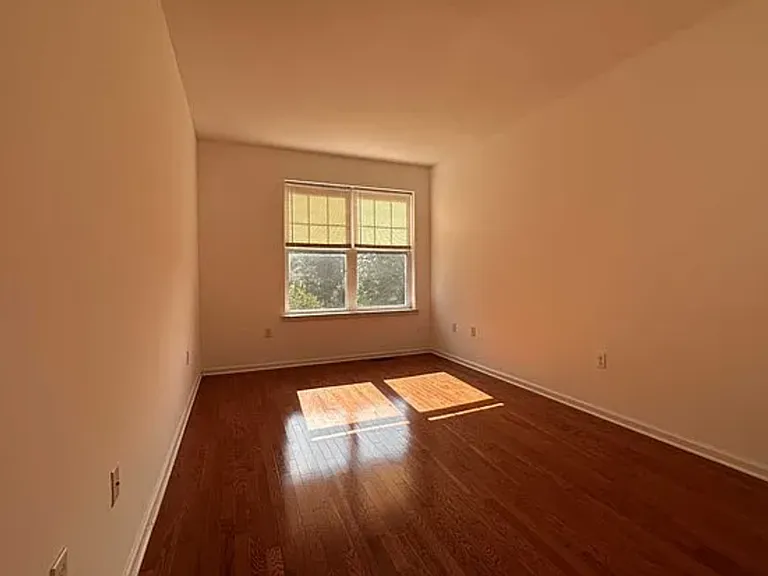 24 Bland Ct #11 — Photo 6