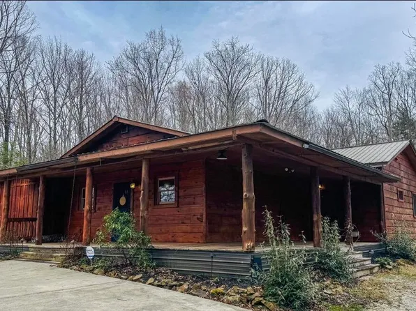 495 Bear Hollow Rd, Oneida, TN 37841