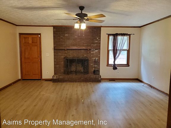 3rd image of 5701 Crenshaw Dr